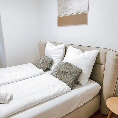 Dorey P9 - Gemuetliches Fuer 4-5 Personen *